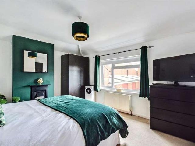 House for sale in Caldermill, East Midlands