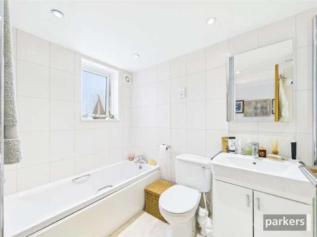 House for sale in Twyford