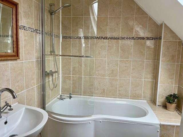 House for sale in Fossebridge, Gloucestershire