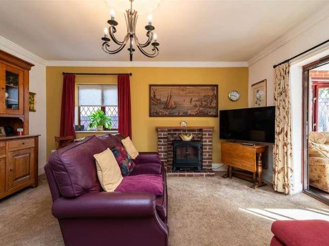 House for sale in Alverton, East Midlands