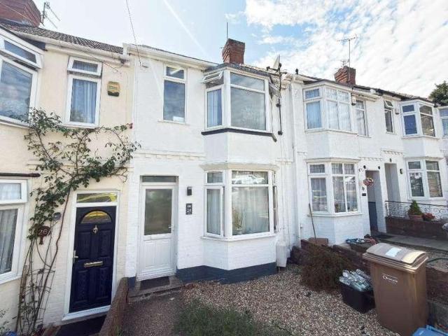 House for sale in Spring Park, Luton