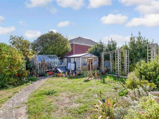 House for sale in Ash, Kent
