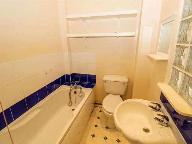 House for sale in Wakefield, Outwood