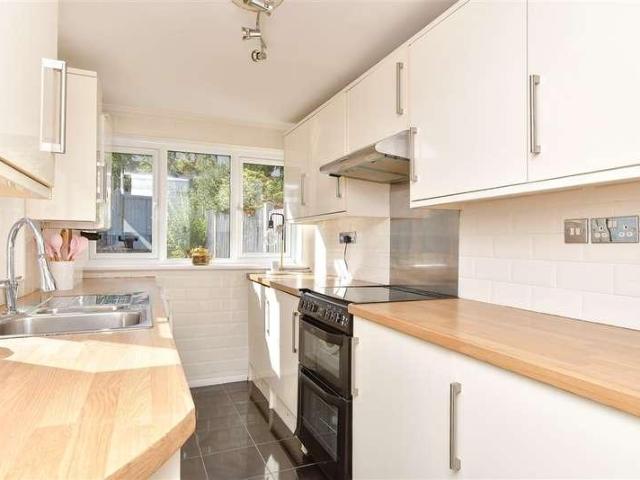 House for sale in Chatham
