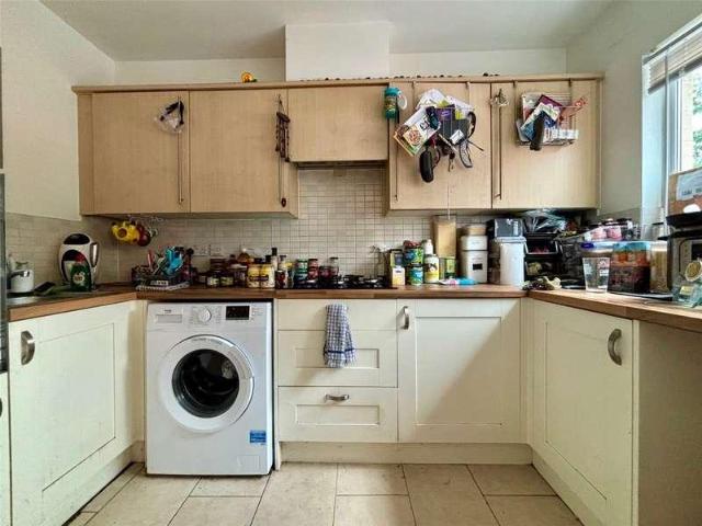 House for sale in Kingsditch, Cheltenham