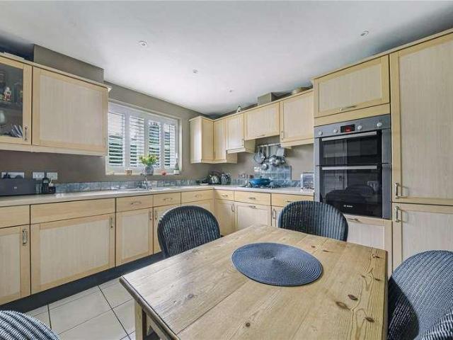 House for sale in The Butts, Kent