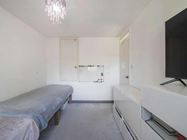 House for sale in Greater London