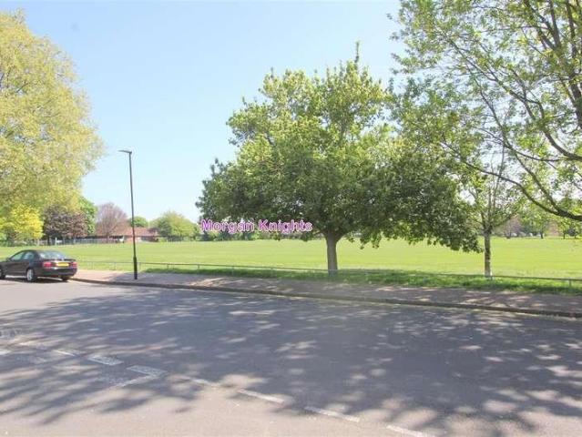 House for sale in Beckton, Greater London