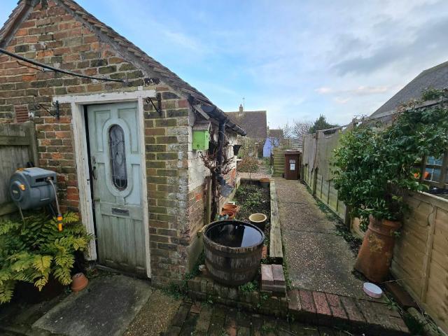 House for sale in Willingdon, Cross In Hand