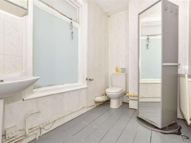 House for sale in Buckland, Ash