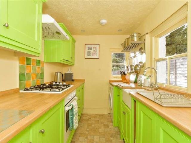 House for sale in Arundel, Clapham