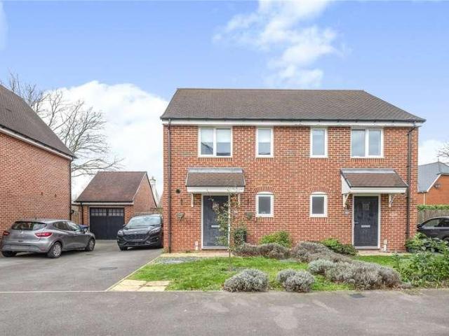 House for sale in West End, Heol-las