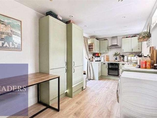 House for sale in Chipping Hill, Essex