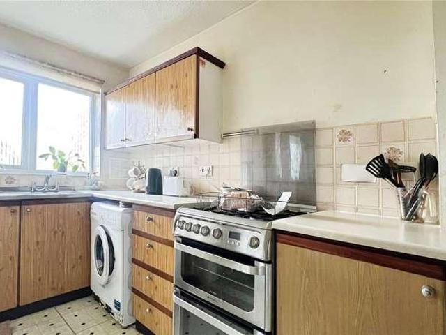 House for sale in Emmbrook, Wokingham