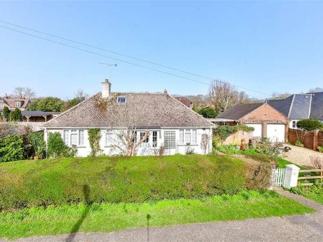 House for sale in Littlecote, West Sussex