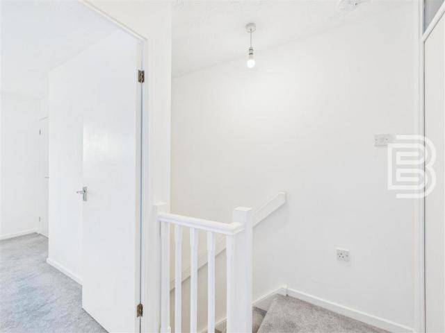 House for sale in Newton, New Bilton