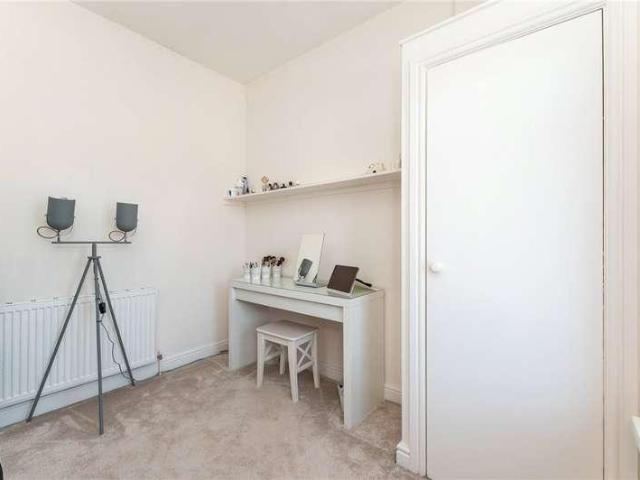 House for sale in Churwell, West Yorkshire