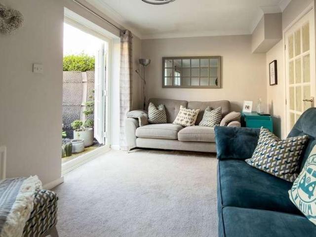 House for sale in Chelmondiston, Suffolk