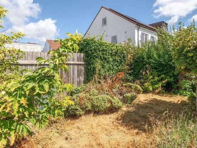 House for sale in Feckenham, City Of Bristol