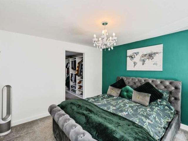 House for sale in Neath, Cimla