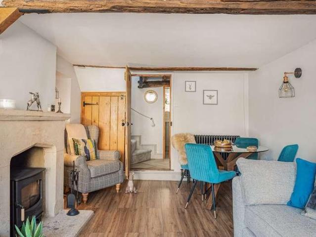 House for sale in Fossebridge, Gloucestershire
