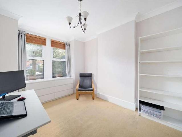 House for sale in The Apostles, Greater London