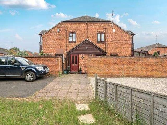 House for sale in Alderminster, Warwickshire
