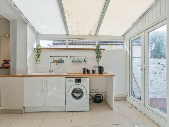 House for sale in Treharris