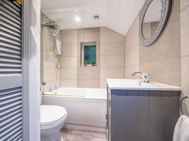 House for sale in Ashford Carbonell, Shropshire