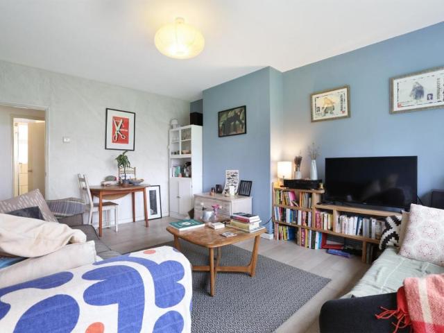 House for sale in Camberwell, Greater London