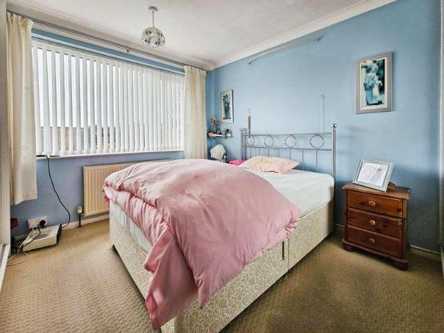 House for sale in Frinton and Walton, Dale Hill