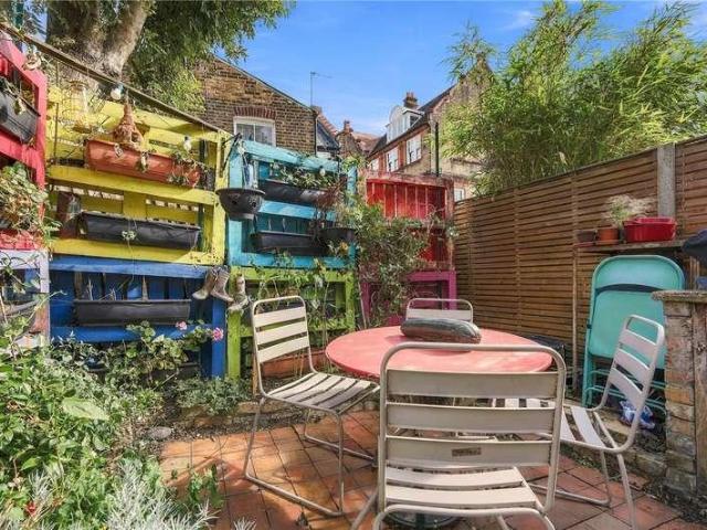 House for sale in Woodlands Park, Greater London