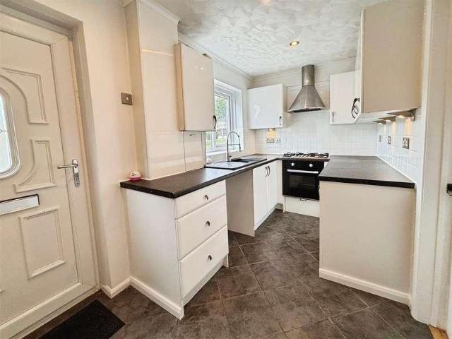 House for sale in Broad Folds, Clayton