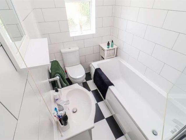 House for sale in Normanton, Altofts