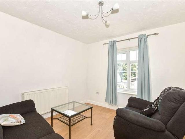 House for sale in Hillview, Surrey