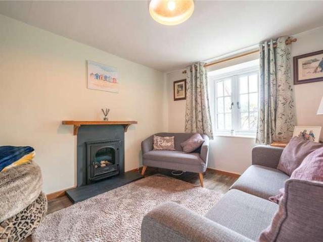 House for sale in Silverdale, Bare