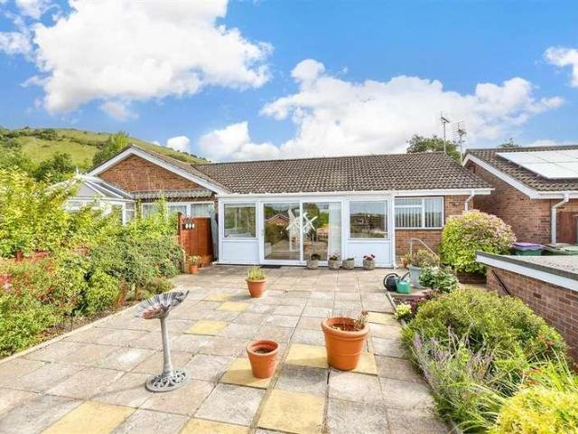 House for sale in Folkestone, Park Farm