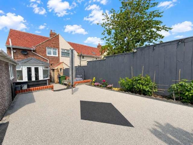 House for sale in Plains Farm, Tyne And Wear