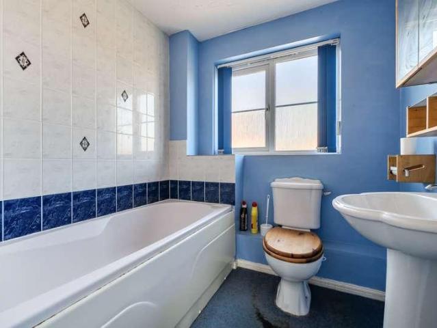 House for sale in Wheatpieces, Pamington