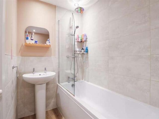 House for sale in Wickhurst Green, Horsham
