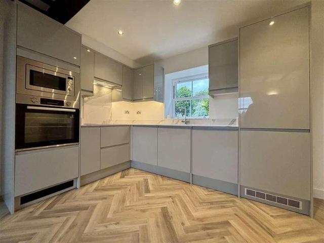 House for sale in Upper Pikeley, Thornton