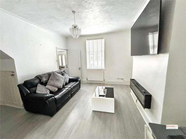House for sale in Stanley
