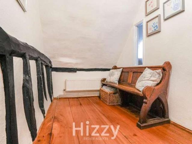 House for sale in Chelmondiston, Suffolk
