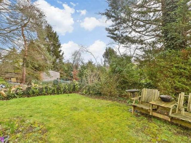 House for sale in Pachesham Park, Surrey