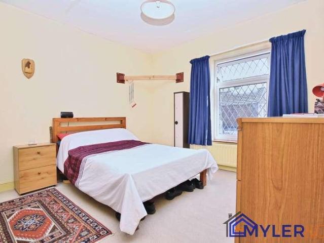 House for sale in Widnes, Appleton