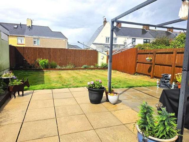 House for sale in Rhoose, Wales