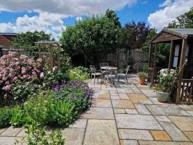 House for sale in Woodbury, Budlake
