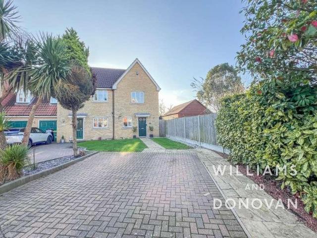 House for sale in Rochford, Ashingdon