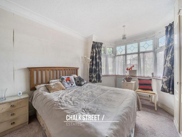 House for sale in Hornchurch, Greater London