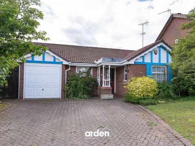 House for sale in Bromsgrove, Worcestershire